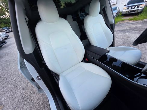 Used 2020 Tesla Model Y Performance AWD/4WD image 19