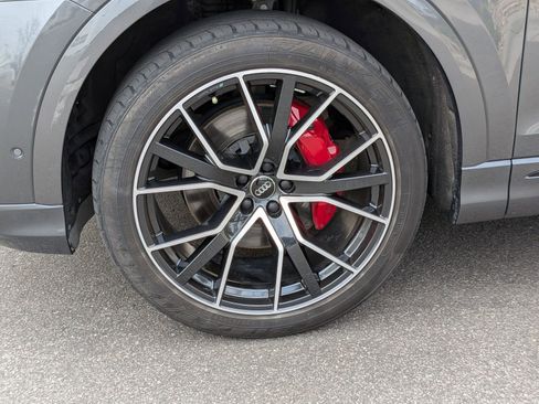 Used 2020 Audi Q8 Premium Plus image 10