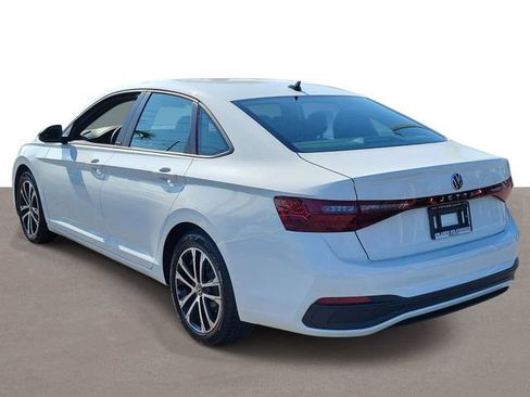 Used 2026 Volkswagen Jetta Sport FWD image 3