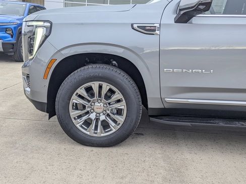 New 2026 GMC Yukon XL Denali w/ LPO, Floor Liner Package image 9