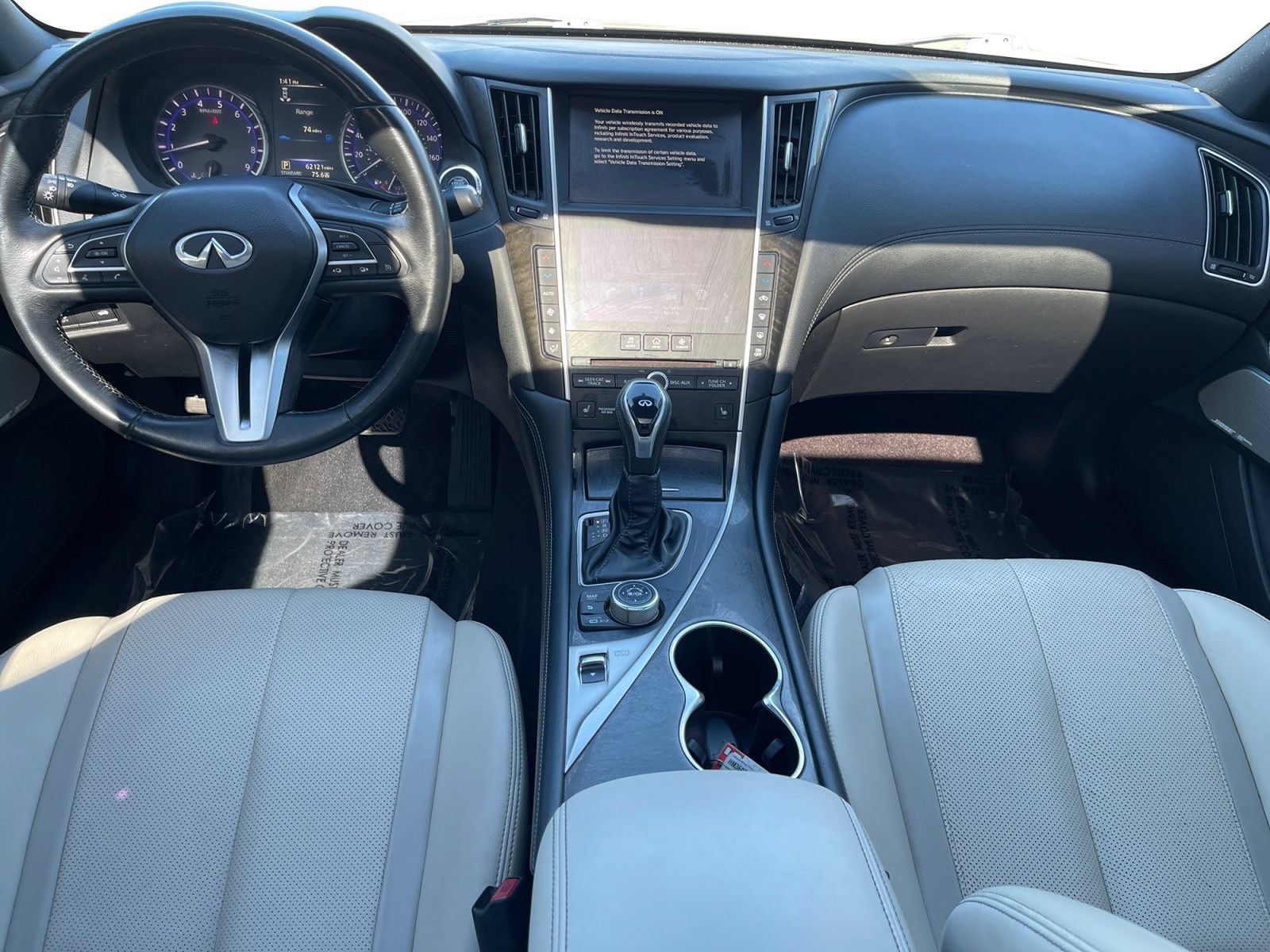 Used 2017 INFINITI Q60 3.0t w/ Premium Plus Package 3.0T RWD image 10