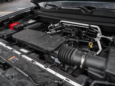 New 2026 Chevrolet Colorado Z71 w/ Technology Package AWD/4WD image 7