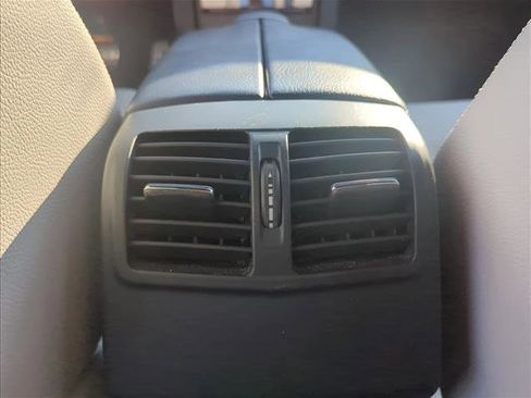 Used 2016 Mercedes-Benz E 350 Sedan image 27