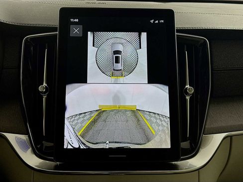 New 2026 Volvo XC90 T8 Ultra w/ Lounge Package image 14