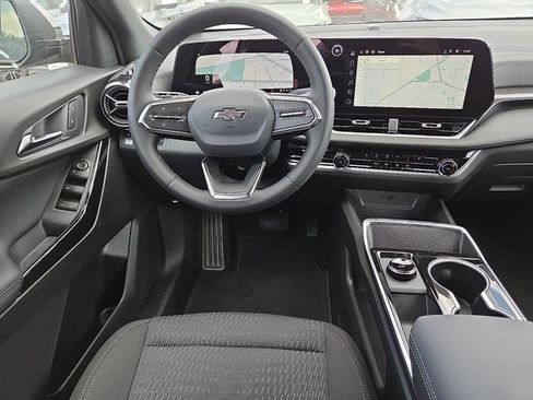 New 2026 Chevrolet Equinox LT w/ Midnight Edition FWD image 8