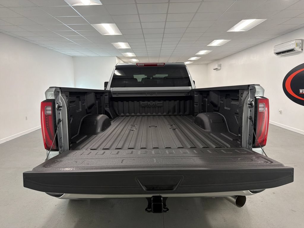 New 2026 GMC Sierra 3500 SLT w/ SLT Convenience Package AWD/4WD image 8