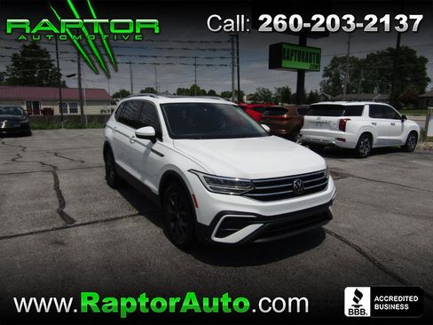 Used 2022 Volkswagen Tiguan SE AWD/4WD image 1