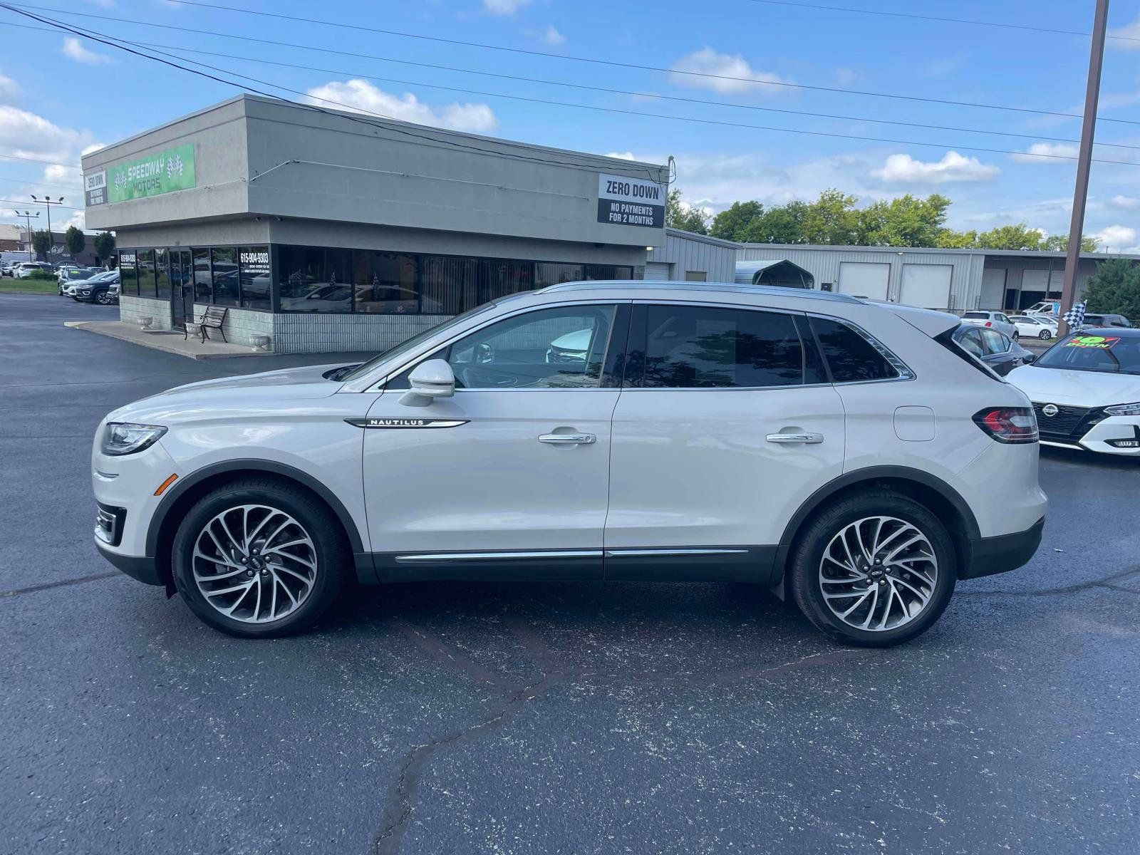 Used 2019 Lincoln Nautilus Reserve AWD/4WD image 4