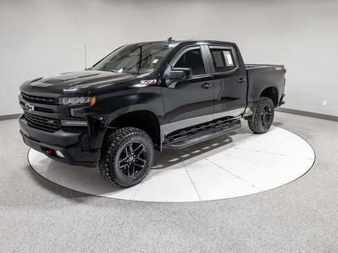 Used 2021 Chevrolet Silverado 1500 LT Trail Boss w/ Convenience Package II image 34