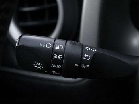 Used 2017 Toyota RAV4 Limited image 34