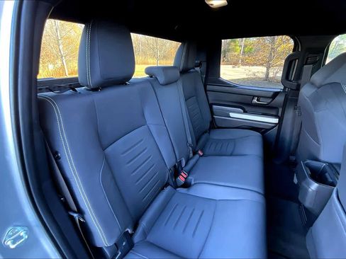 Used 2024 Toyota Tacoma TRD Off-Road image 19