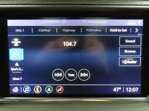 Used 2021 GMC Yukon Denali w/ Denali Premium Package image 25