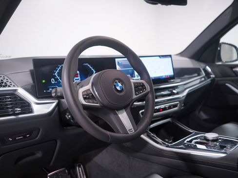 Used 2026 BMW X5 sDrive40i w/ M Sport Package image 6