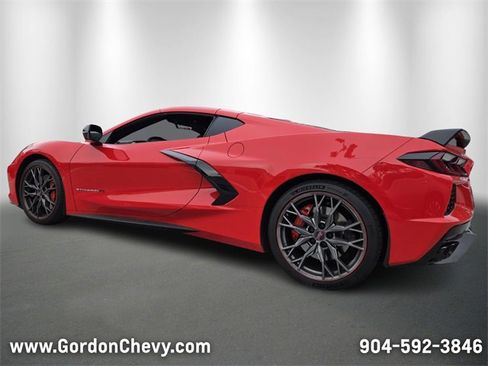 Used 2023 Chevrolet Corvette Stingray Preferred Cpe w/ Z51 Performance Package image 3