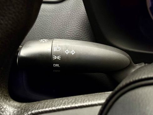 Used 2023 Toyota RAV4 LE AWD/4WD image 21