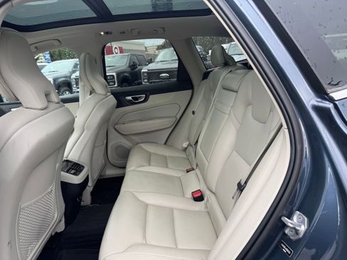Used 2019 Volvo XC60 T6 Inscription w/ Protection Package Premier image 12