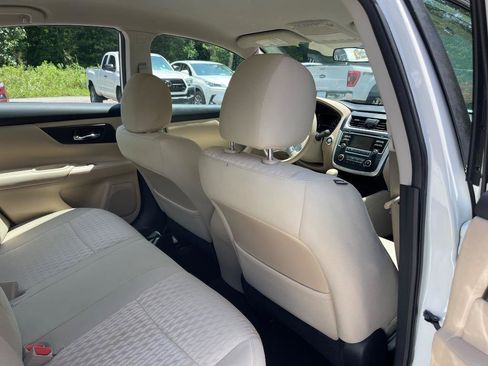 Used 2016 Nissan Altima 2.5 S w/ Power Driver Seat Package image 33