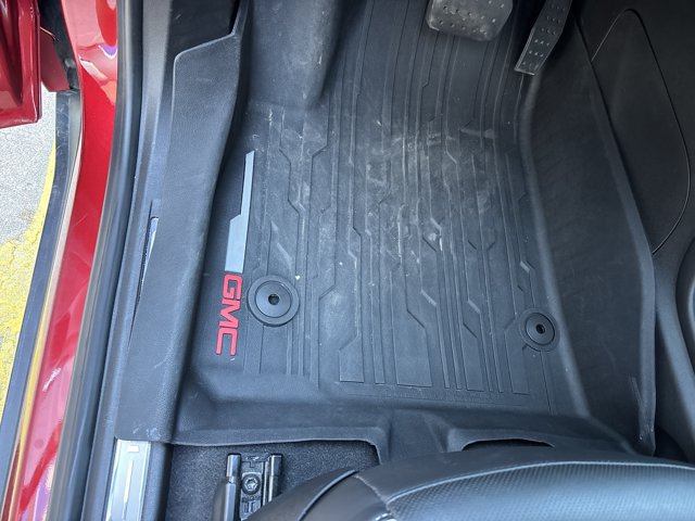 Used 2023 GMC Acadia Denali w/ Denali Technology Package AWD/4WD image 26