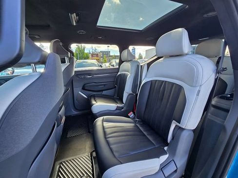 Used 2024 Honda CR-V Sport Touring image 52