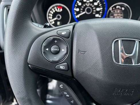 Used 2016 Honda HR-V EX image 22