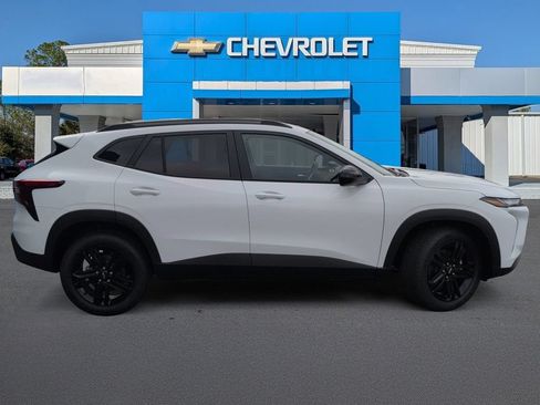 New 2026 Chevrolet Trax ACTIV w/ Driver Confidence Package FWD image 3