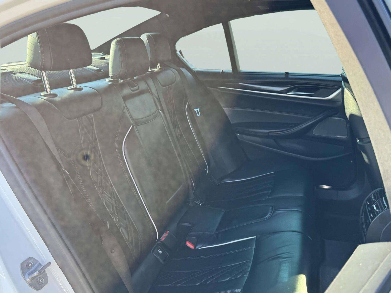 Used 2019 BMW M550i xDrive AWD/4WD image 31