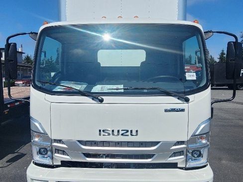 New 2024 Isuzu NPR image 4