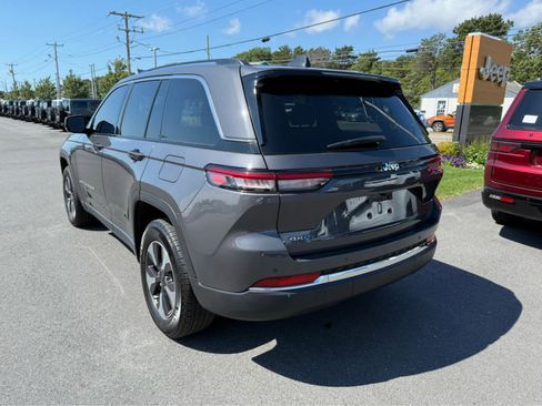 Used 2024 Jeep Grand Cherokee Limited 4xe image 6