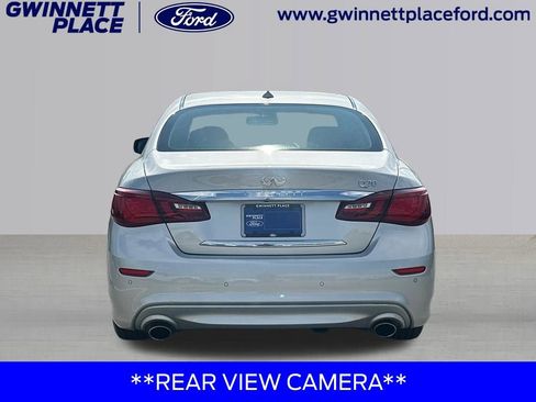 Used 2018 INFINITI Q70 Luxe image 6