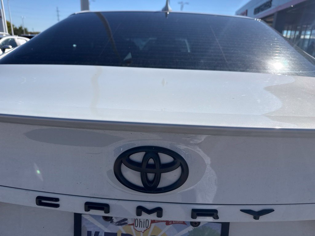 Used 2024 Toyota Camry SE w/ Cold Weather Package FWD image 5