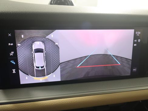 Used 2025 Porsche Cayenne image 24