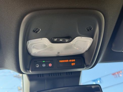 Used 2024 Chevrolet Colorado Trail Boss w/ Technology Package image 27