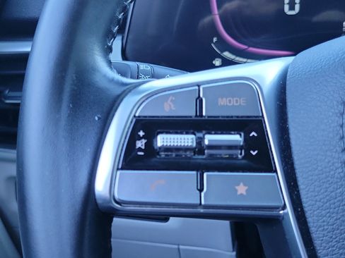 Used 2023 Kia Telluride S image 7