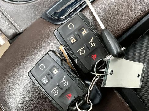 Used 2020 Chevrolet Tahoe LT image 13