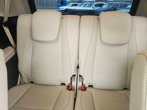 Used 2021 Mercedes-Benz GLS 450 4MATIC image 16