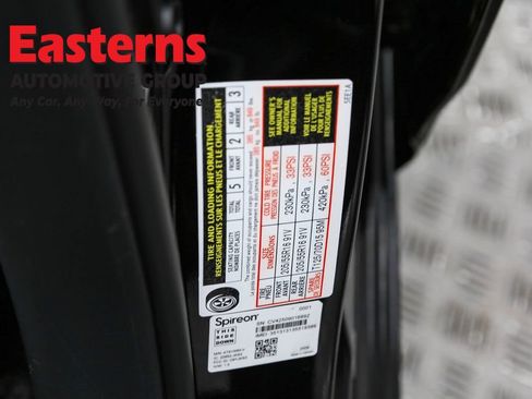 Used 2023 Nissan Versa SV image 34