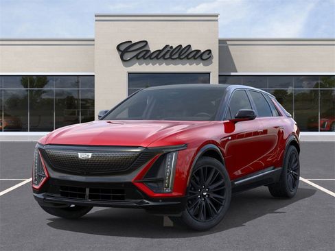 New 2026 Cadillac Lyriq Sport w/ LPO, ONYX Package image 6