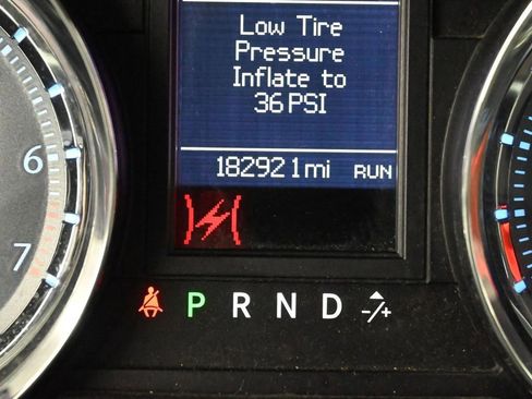 Used 2013 Chrysler Town & Country Touring image 35