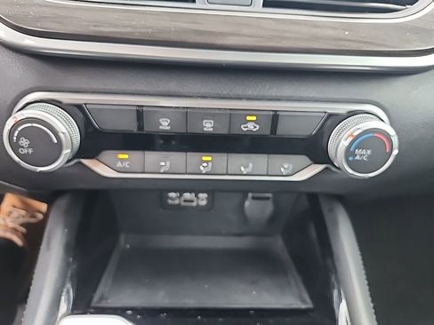 Used 2023 Nissan Altima 2.5 SV image 29