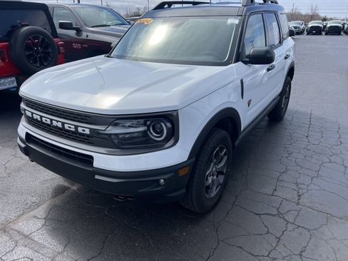 Used 2024 Ford Bronco Sport Badlands image 2
