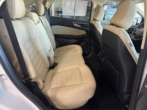 Used 2022 Ford Edge SEL w/ Convenience Package image 30