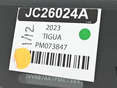 Certified 2023 Volkswagen Tiguan SE w/ Panoramic Sunroof Package image 29