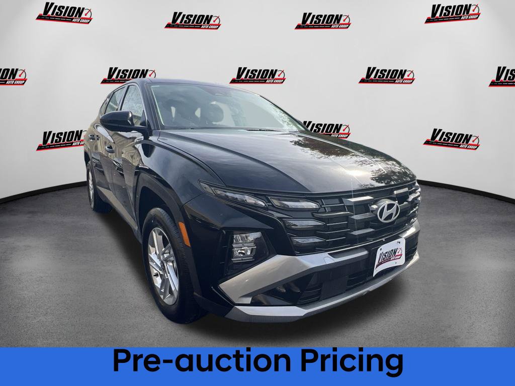 Used 2025 Hyundai Tucson SE AWD/4WD image 1