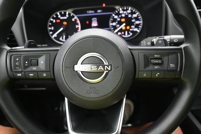 Used 2024 Nissan Rogue S AWD/4WD image 20