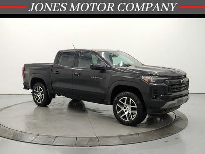 Used 2023 Chevrolet Colorado Z71 w/ Z71 Convenience Package 2