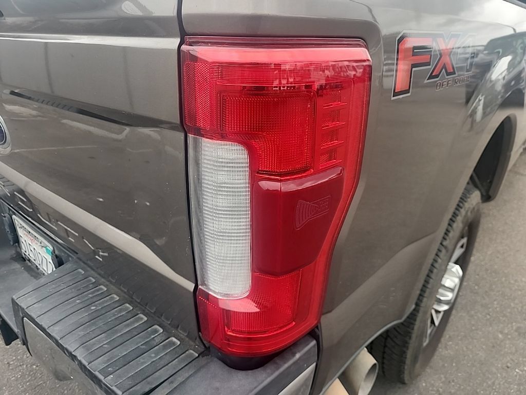 Used 2019 Ford F350 Lariat AWD/4WD image 13