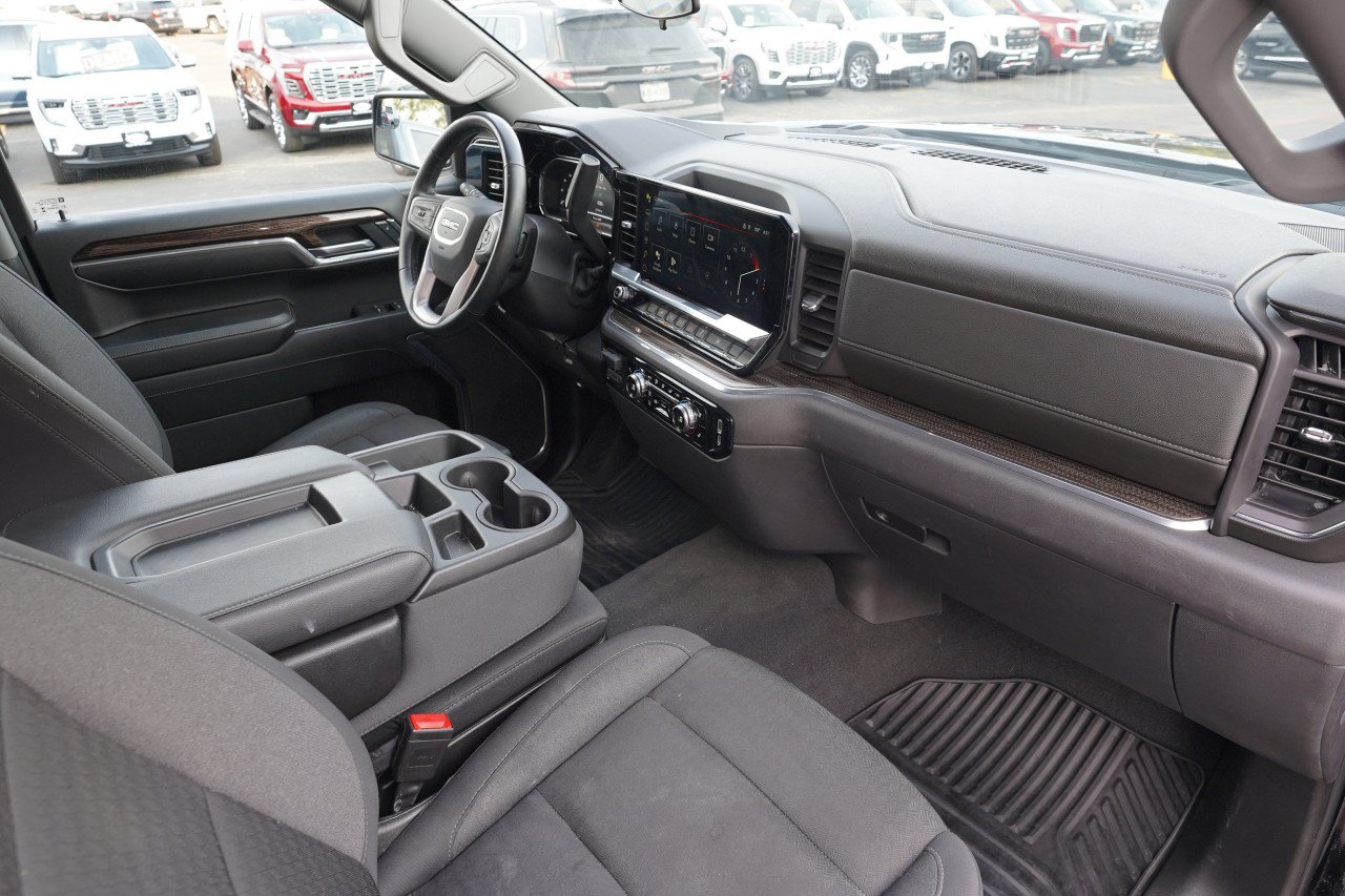 Certified 2025 GMC Sierra 1500 Elevation AWD/4WD image 24