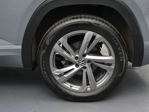 Certified 2024 Volkswagen Atlas Cross Sport SEL R-Line AWD/4WD image 14