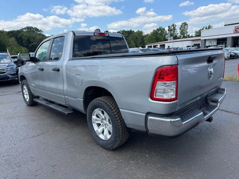 Used 2019 RAM 1500 Tradesman w/ SXT Appearance Group AWD/4WD image 3