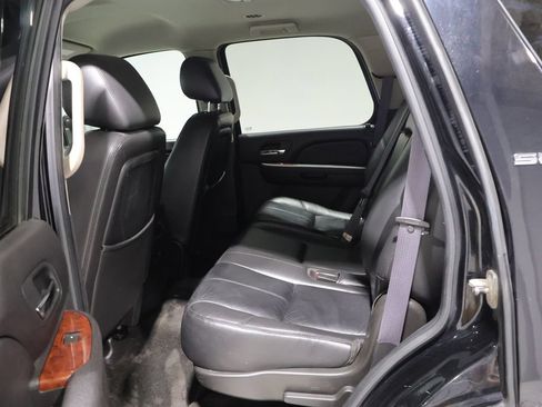 Used 2011 GMC Yukon SLT w/ SLT-2 Equipment Package AWD/4WD image 17